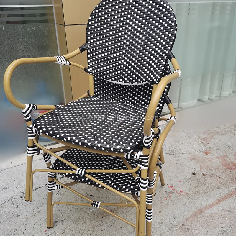 Modern Tahan Air Tahan Aluminium Pe Rattan Dining Set