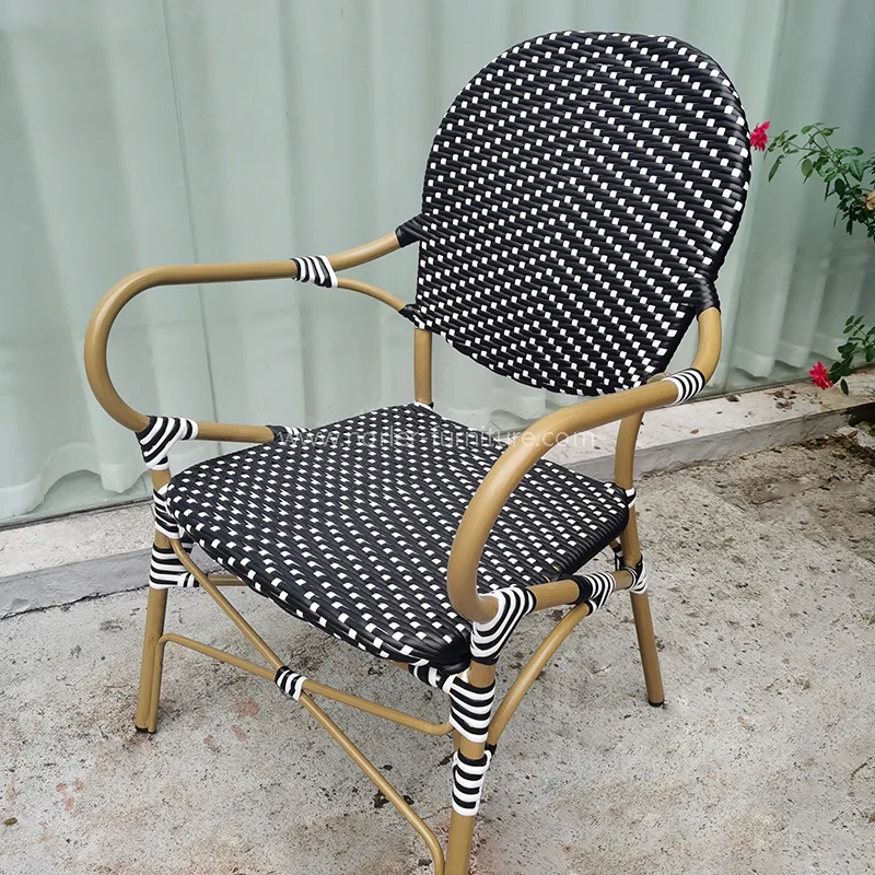 Modern Tahan Air Tahan Aluminium Pe Rattan Dining Set