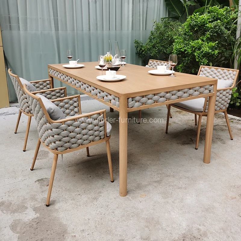 Set Makanan Aluminium Outdoor Weaving Dining