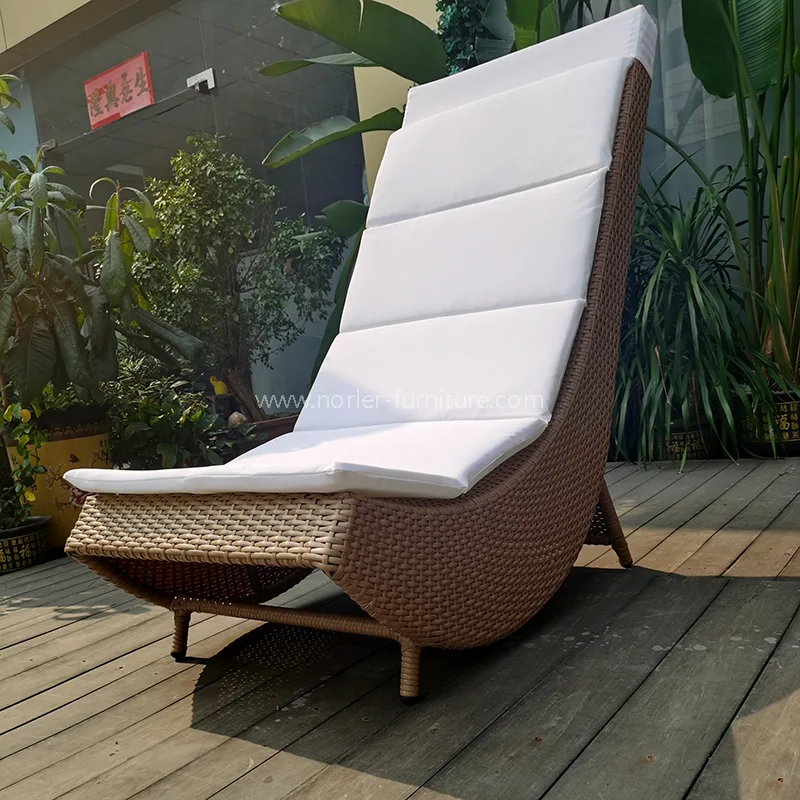 Bingkai Aluminium Luar Ruang Luar Ruang Lounger Sun Rattan