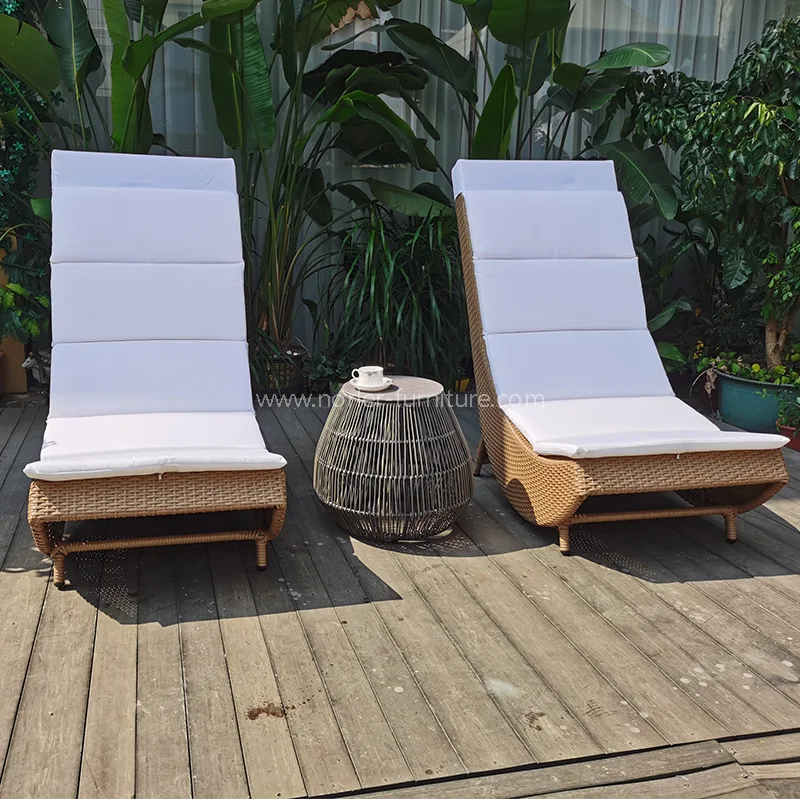 Bingkai Aluminium Luar Ruang Luar Ruang Lounger Sun Rattan